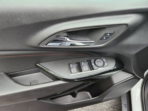 New 2026 Chevrolet Trax RS w/ Sunroof Package FWD image 12
