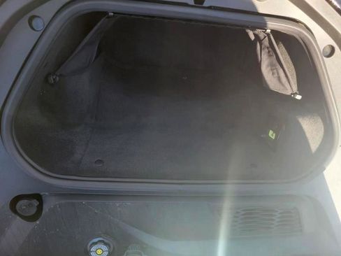Used 2024 Chevrolet Corvette Z06 RWD image 9