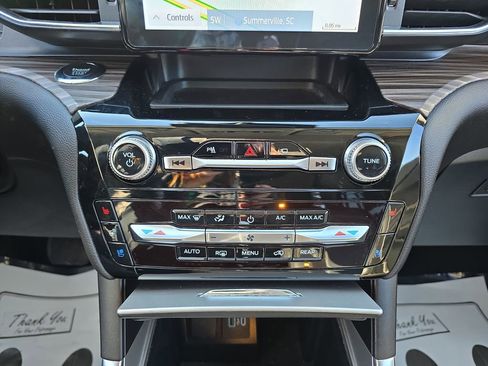 Used 2023 Ford Explorer Limited image 30