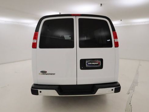 Used 2024 Chevrolet Express 3500 LT w/ LT Preferred Equipment Group image 4
