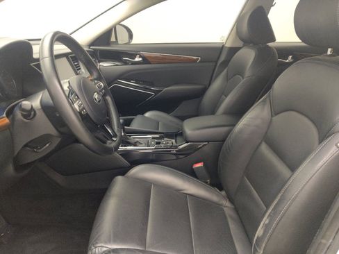 Used 2019 Kia Cadenza Technology FWD image 17