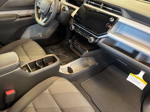 New 2027 Chevrolet Bolt LT w/ Comfort Package FWD image 15