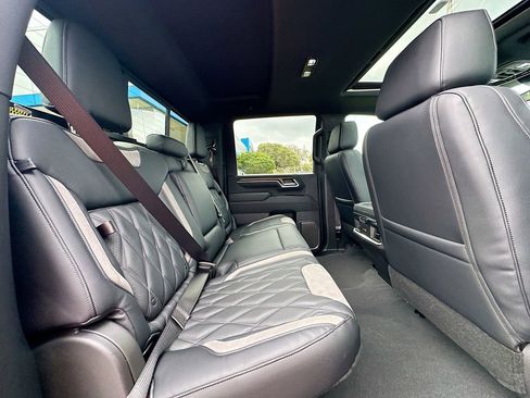 New 2026 Chevrolet Silverado 3500 High Country AWD/4WD image 28