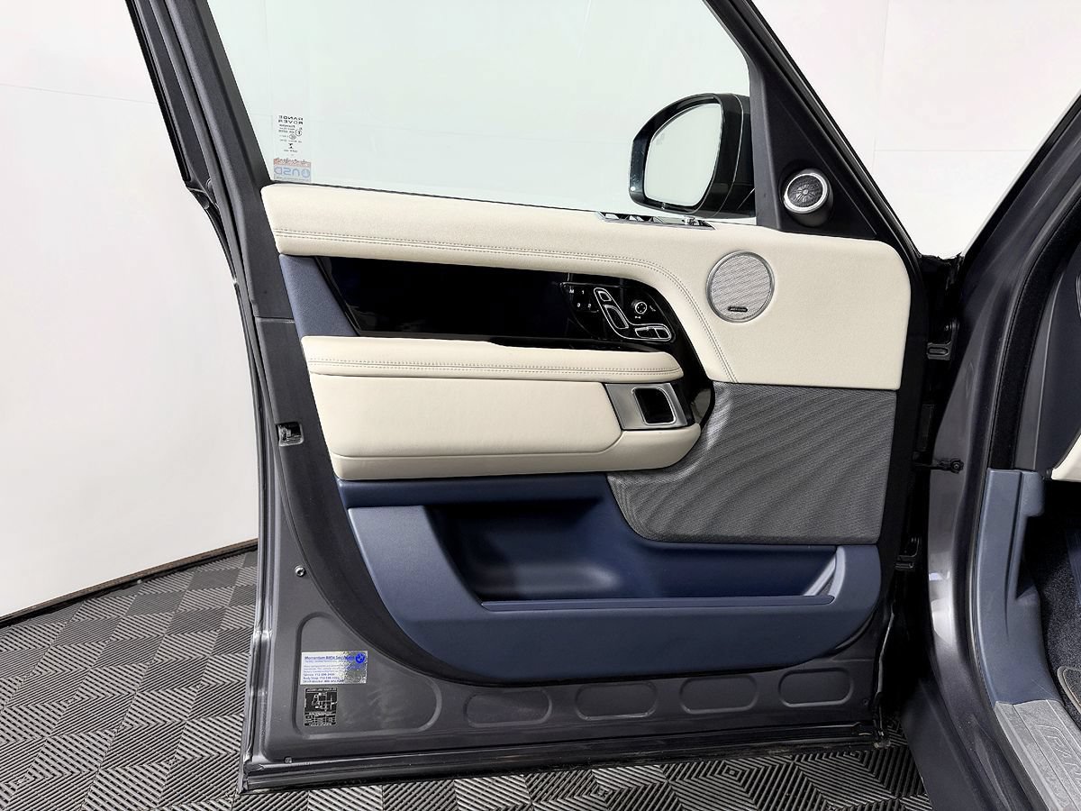 Used 2018 Land Rover Range Rover HSE AWD/4WD image 23