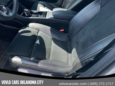 Used 2021 Volvo XC40 T5 R-Design w/ Advanced Package AWD/4WD image 11
