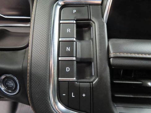 Used 2024 GMC Yukon AT4 image 61