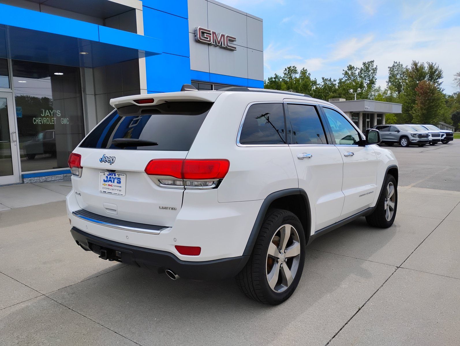 Used 2014 Jeep Grand Cherokee Limited w/ Luxury Group II AWD/4WD image 7