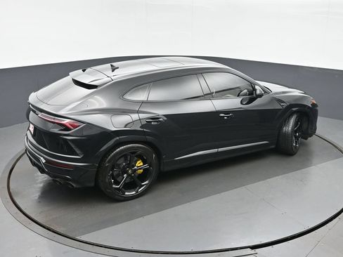 Used 2021 Lamborghini Urus AWD/4WD image 38