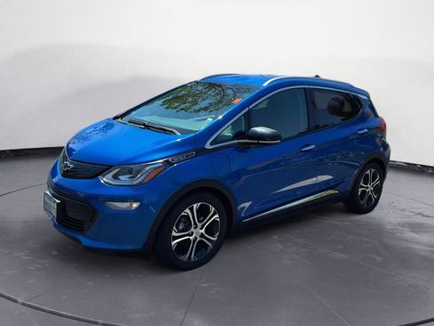 Used 2021 Chevrolet Bolt Premier w/ Infotainment Package FWD image 3