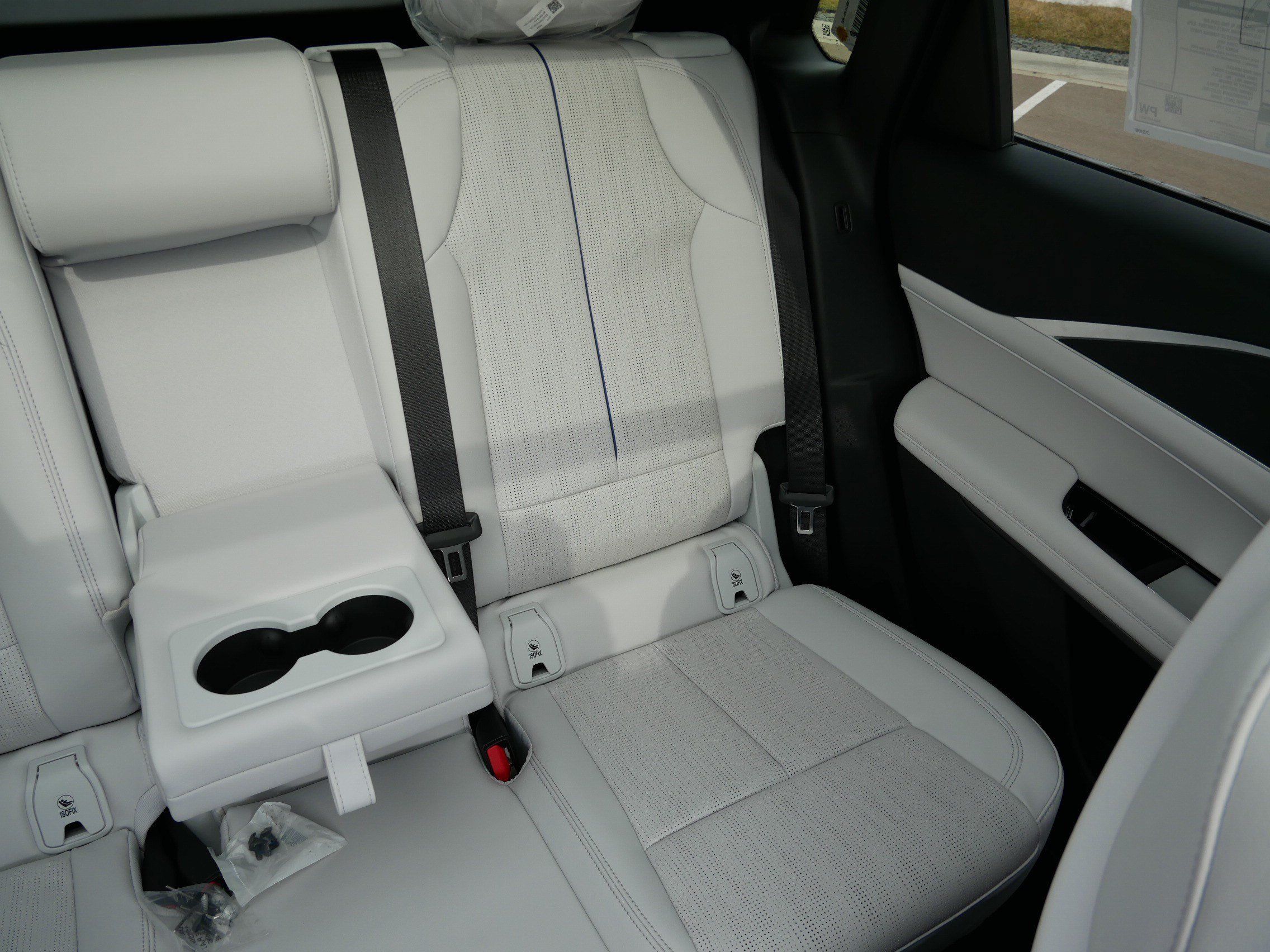 Used 2026 Cadillac Lyriq Sport w/ LPO, Floor Liner Package AWD/4WD image 14