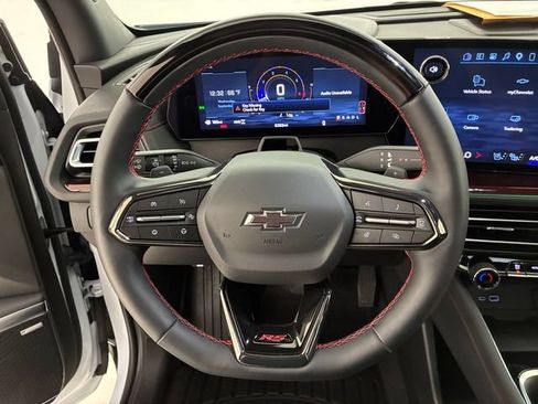 Certified 2026 Chevrolet Traverse RS AWD/4WD image 22