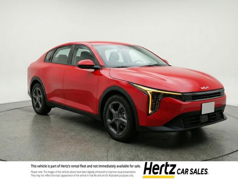 Used 2025 Kia K4 FWD image 1