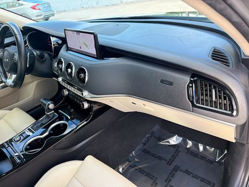 Used 2022 Kia Stinger GT-Line w/ Sun & Sound Package image 29