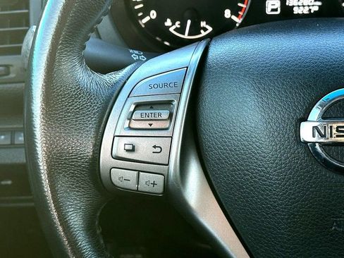 Used 2013 Nissan Altima 2.5 SV FWD image 23