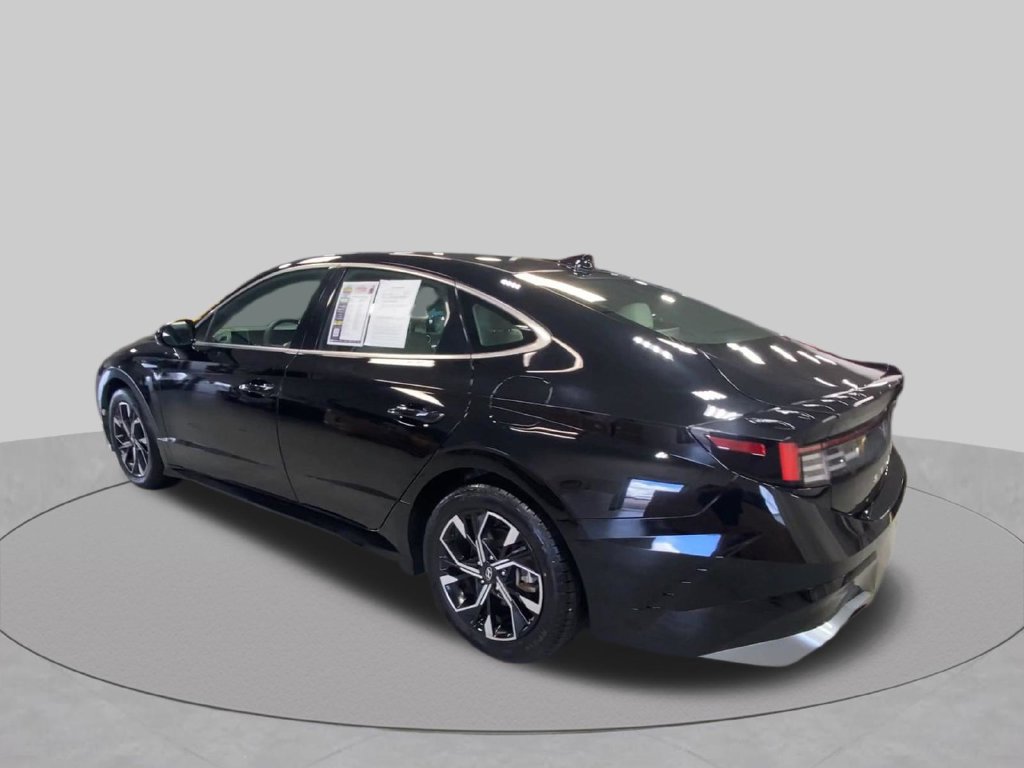 Used 2025 Hyundai Sonata SEL FWD image 7