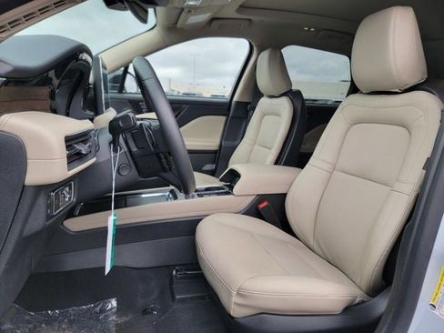 New 2026 Lincoln Corsair Grand Touring image 19