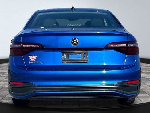 Used 2024 Volkswagen Jetta S image 4
