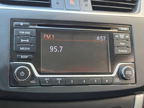 Used 2015 Nissan Sentra SR FWD image 20