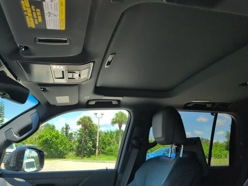 Used 2023 Lexus LX 600 4WD w/ Appearance Package image 10