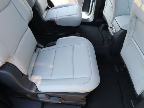 New 2025 Ford Explorer Active w/ Active Comfort Package AWD/4WD image 16