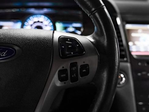 Used 2015 Ford Taurus Limited FWD image 14