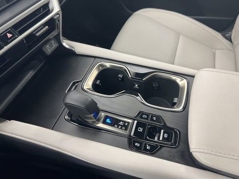 Used 2023 Lexus RX 350 Premium image 19