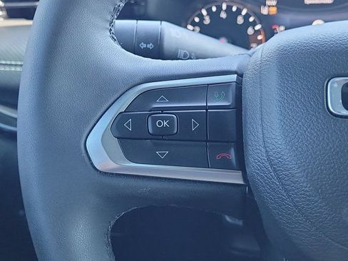 Used 2024 Jeep Compass Latitude w/ Convenience Group AWD/4WD image 20