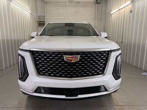 Certified 2026 Cadillac Escalade Luxury w/ LPO, Floor Liner Package RWD image 2