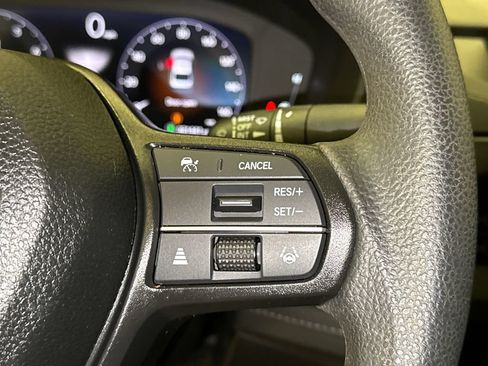 Used 2025 Honda Accord LX image 27