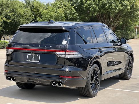 New 2025 Lincoln Aviator Reserve w/ Equipment Group 201A image 9