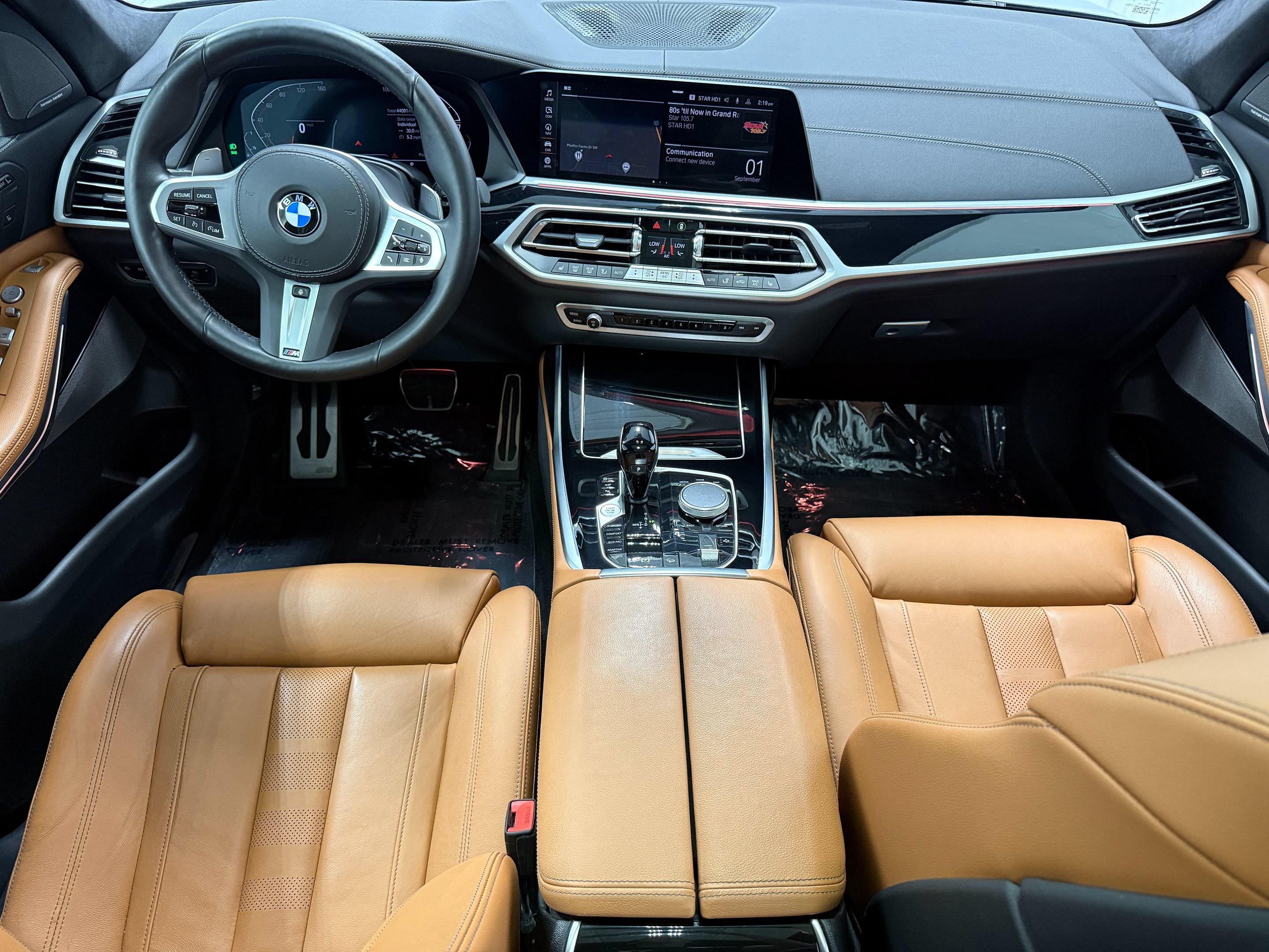 Used 2022 BMW X7 xDrive40i AWD/4WD image 17