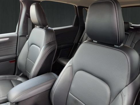 Used 2025 Ford Escape Platinum FWD image 19