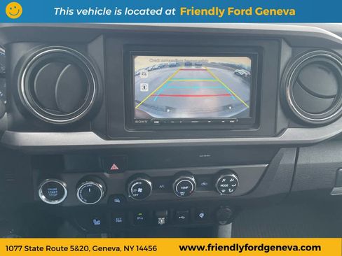 Used 2020 Toyota Tacoma TRD Off-Road w/ Technology Package AWD/4WD image 21