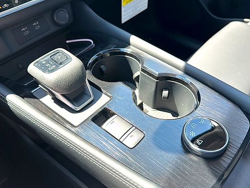 New 2026 Nissan Rogue Platinum AWD/4WD image 25