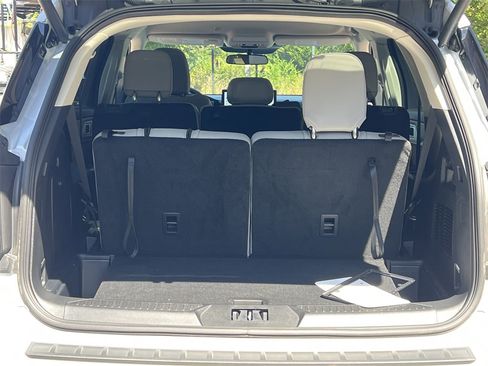 New 2025 Ford Explorer Active w/ Active Comfort Package image 23