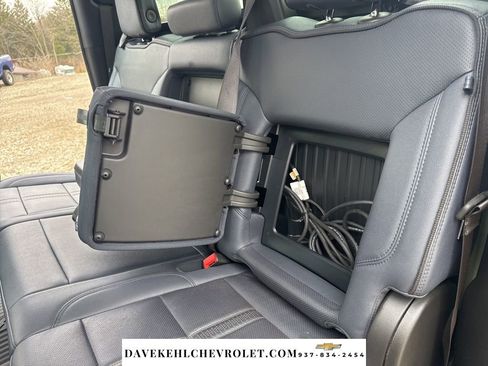 Used 2024 Chevrolet Silverado 3500 High Country w/ High Country Premium Package image 25