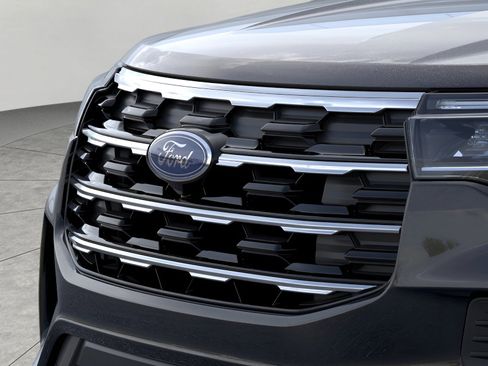 New 2026 Ford Explorer Active AWD/4WD image 17