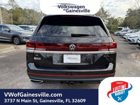 Used 2025 Volkswagen Atlas SE image 5