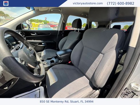 Used 2019 Kia Sorento FWD image 18