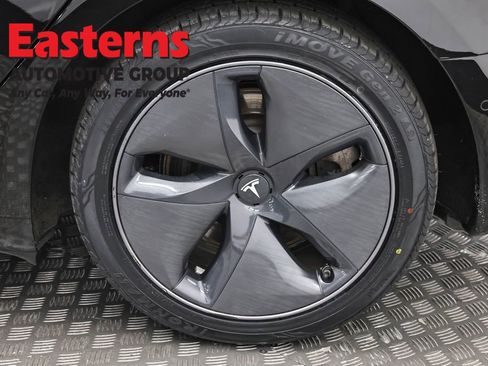 Used 2019 Tesla Model 3 Standard Range RWD image 26