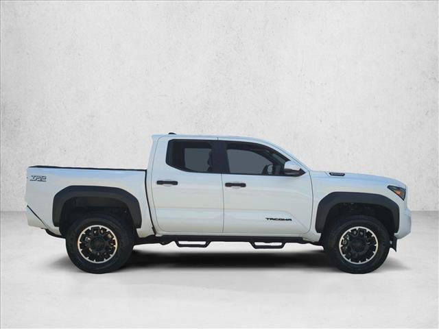 Used 2024 Toyota Tacoma TRD Off-Road w/ TRD Off Road Upgrade Package AWD/4WD image 4