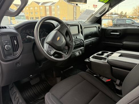 Used 2023 Chevrolet Silverado 1500 W/T w/ WT Fleet Convenience Package image 9