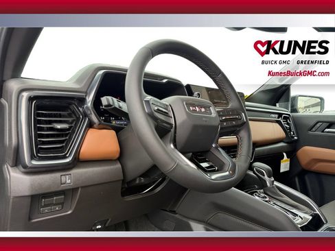 New 2026 GMC Canyon AT4 w/ Technology Plus Package AWD/4WD image 11