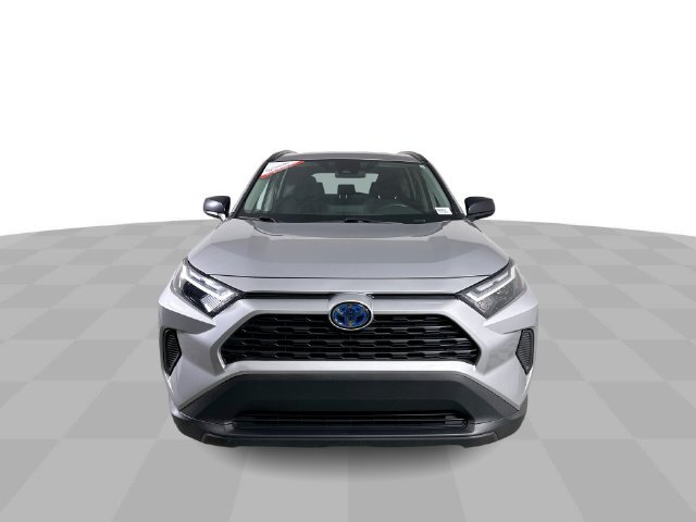 Used 2024 Toyota RAV4 LE AWD/4WD image 3