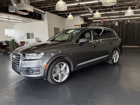Used 2019 Audi Q7 3.0T Prestige w/ Prestige Package image 4