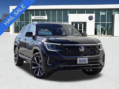 New 2025 Volkswagen Atlas Cross Sport SEL Premium R-Line