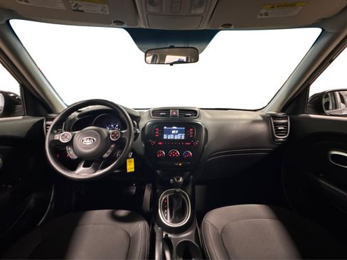 Used 2018 Kia Soul Base image 36