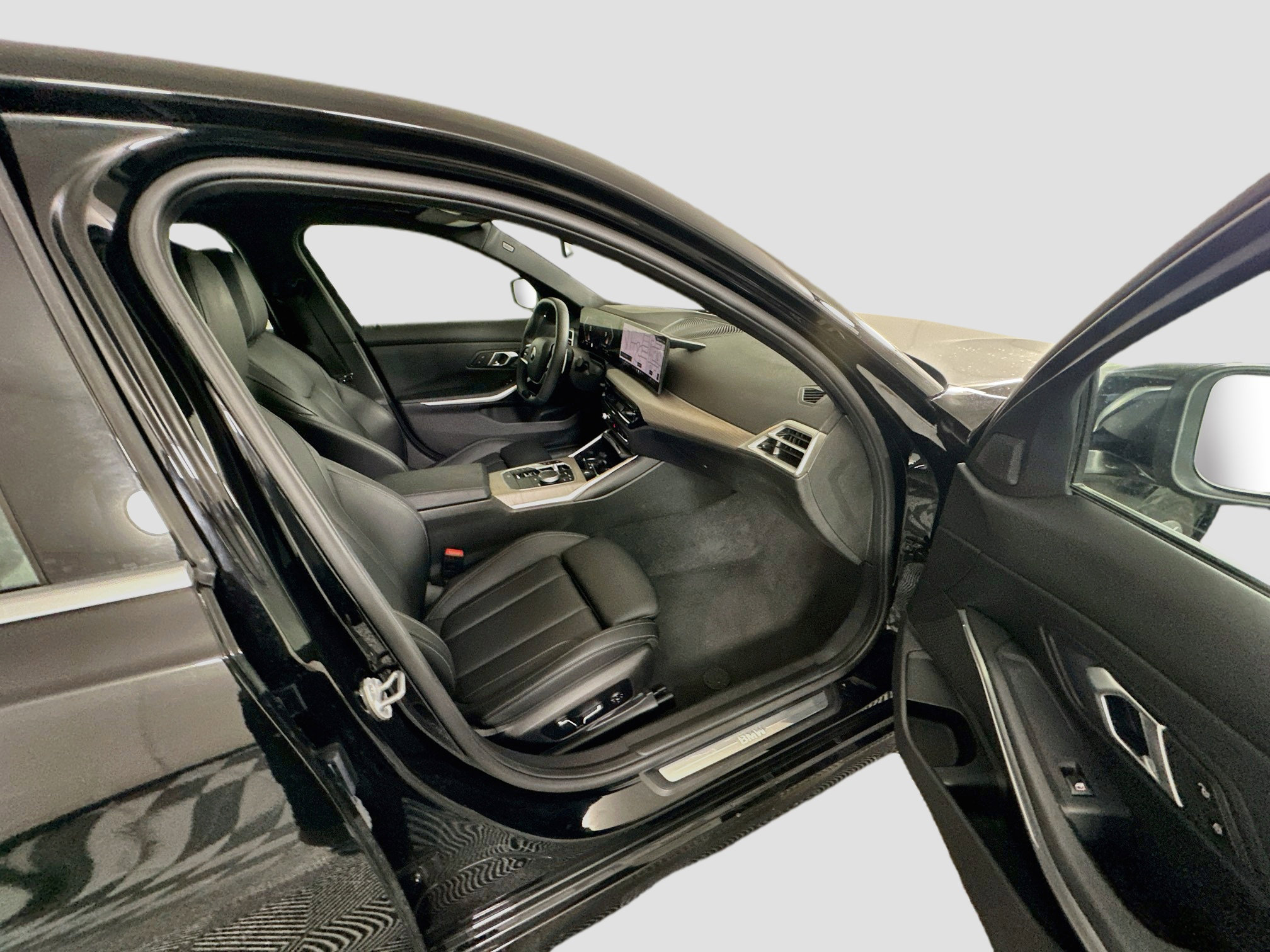 Used 2026 BMW 330i Sedan RWD image 32