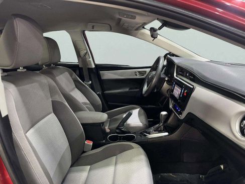 Used 2019 Toyota Corolla LE image 36
