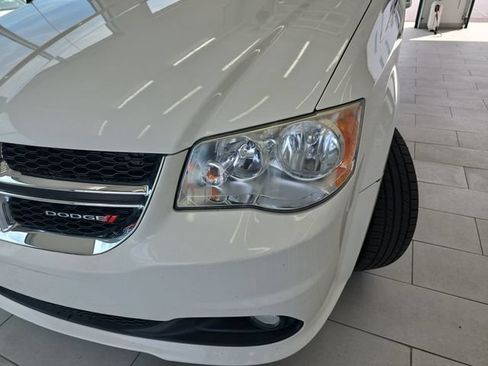 Used 2013 Dodge Grand Caravan Crew FWD image 18